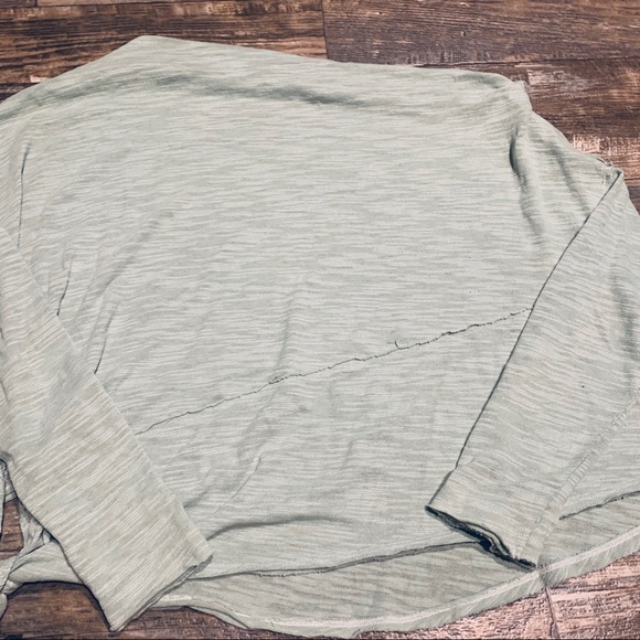 WE THE FREE size large - Picture 4 of 8